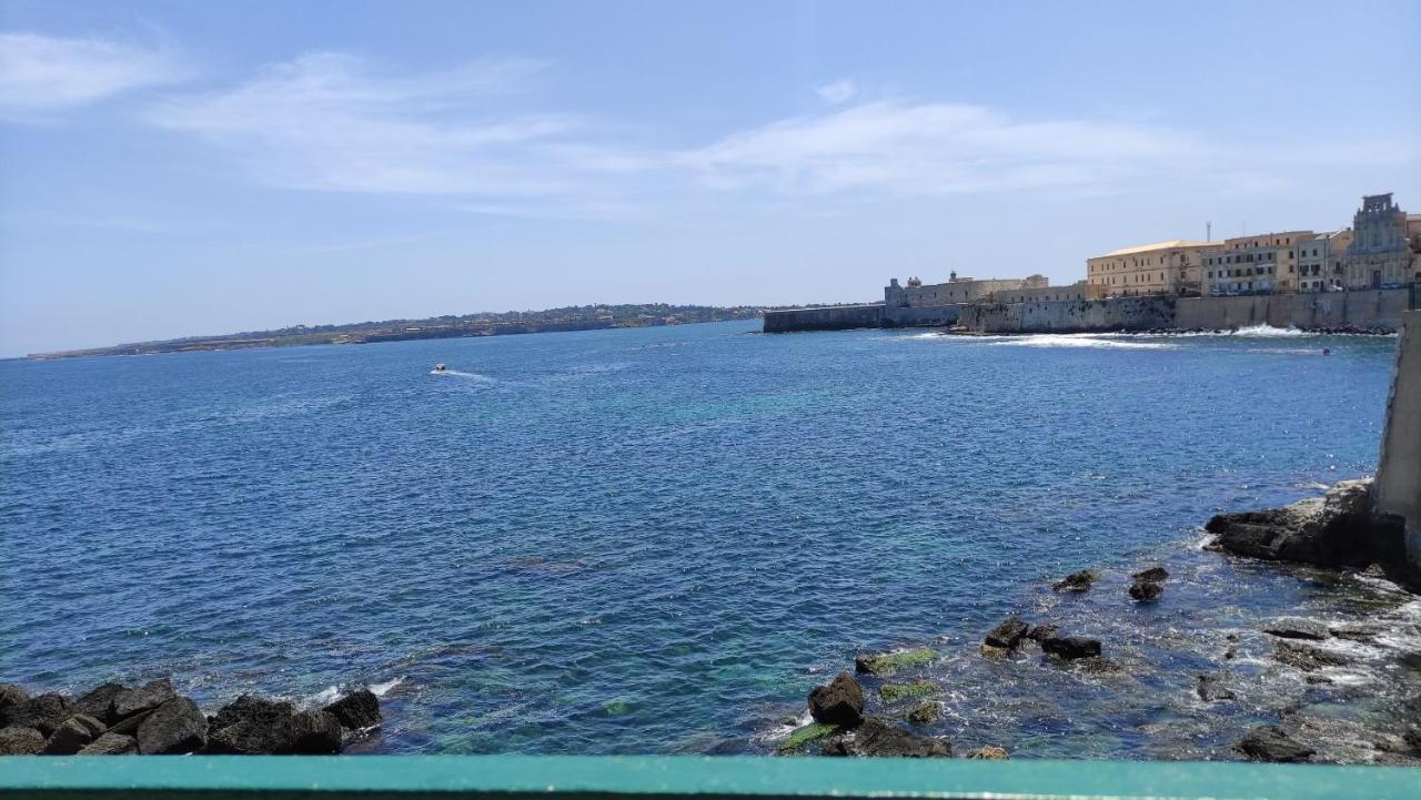 シラクーサCasa Da Nonna Francyアパートメント エクステリア 写真